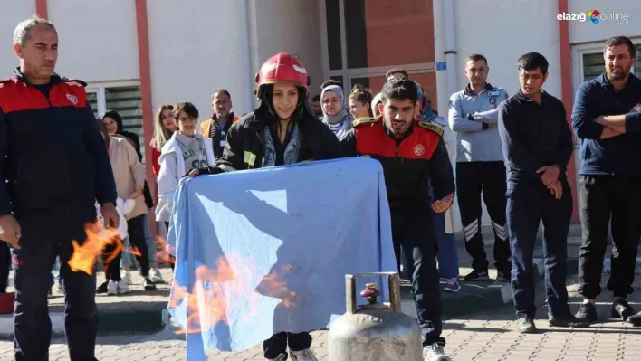 Bingöl'de hastane personeline yangın eğitimi