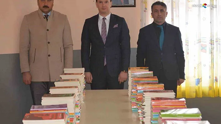 Bingöl'de köy okullarına kitap seti hediye edildi