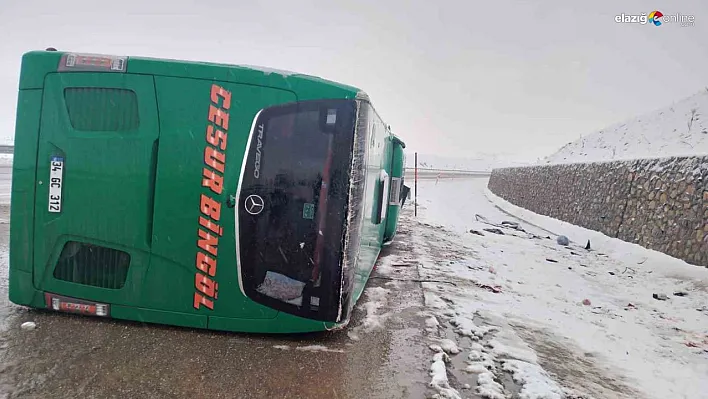 Bingöl'de yolcu otobüsü devrildi: 2 ölü, 16 yaralı