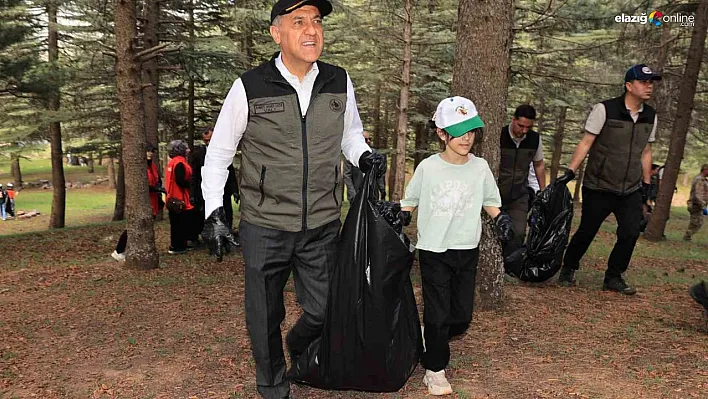 Bingöl'de 'Orman Benim' Duyarlılığı: Çamlık'ta Çevre Temizliği Yapıldı!