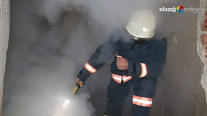 Bodrum katında çıkan yangını itfaiye ekipleri söndürdü