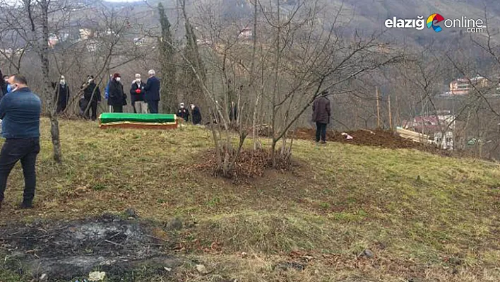 Cenazeler karışınca karantinaya alındılar