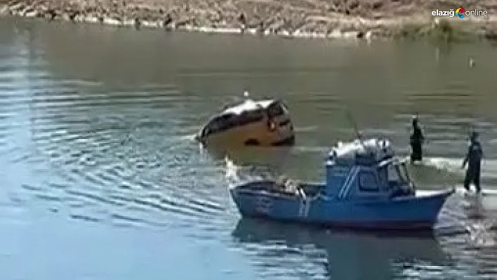 Elazığ'da Küçük Çocuğun Hareketi Yürekleri Ağza Getirdi!