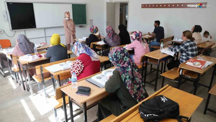 Elazığ'da hayaller gerçek oluyor: Okuma yazma kursları başladı!