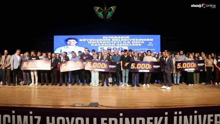 Diyarbakır Büyükşehir Belediyesinden öğrencilere burs desteği