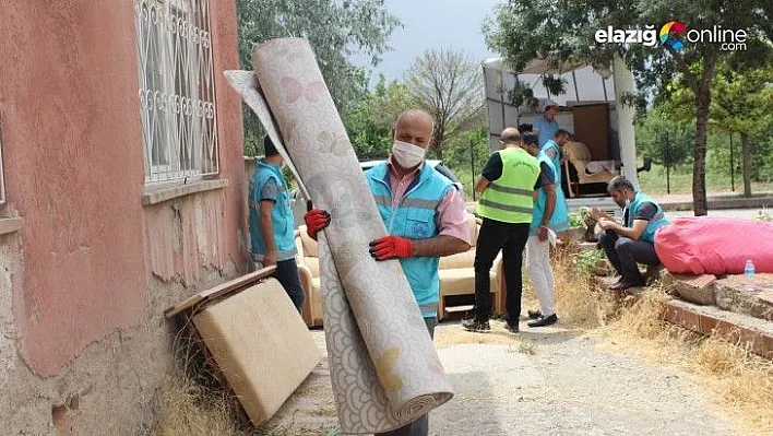 Devletin şefkatli eli depremzede aileye dokundu