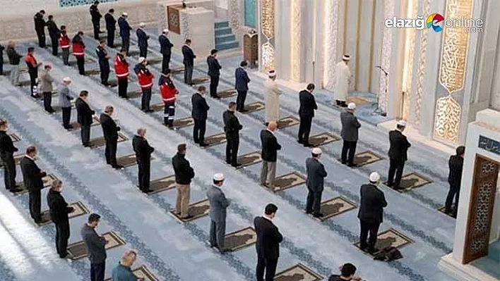 Diyanet Cuma Namazı Kurallarını Yayınladı