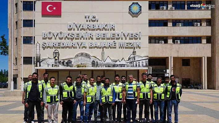 Diyarbakır Büyükşehir Beleyesinin Hatay'da destek verdiği çalışmaları sürüyor