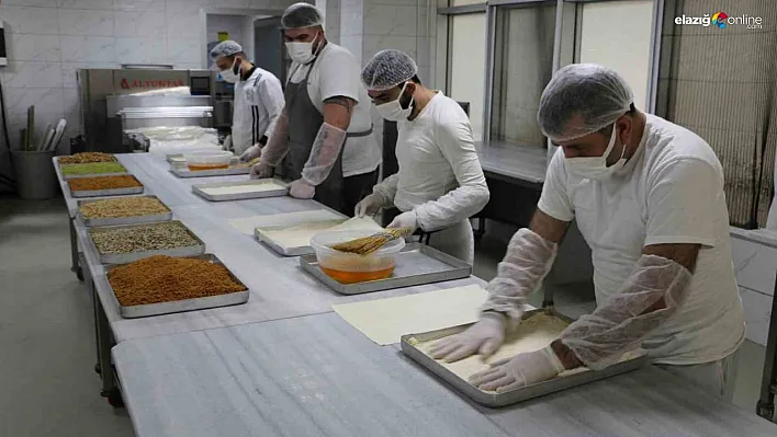 Diyarbakır'da 'lotuslu soğuk baklava' üretildi