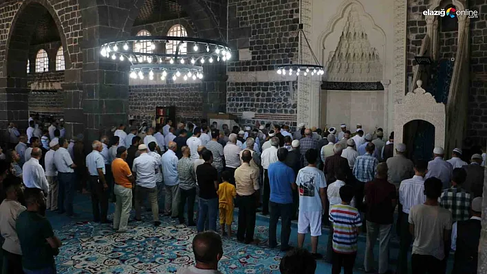 Diyarbakır'da 15 Temmuz şehitleri için mevlit okutuldu
