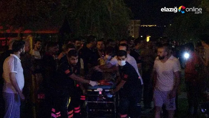 Diyarbakır'da 25 katlı binada yangın: 50'ye yakın kişi etkilendi