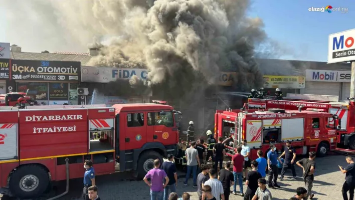 Diyarbakır'da 3. Sanayi Sitesindeki yangın kontrol altına alındı