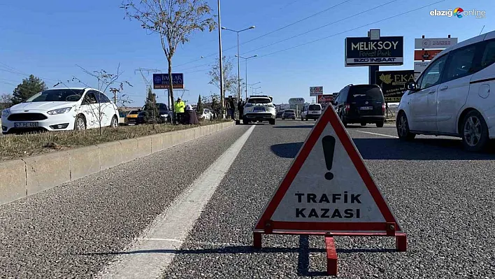 Diyarbakır'da 4 otomobilin karıştığı kazada 5 kişi yaralandı