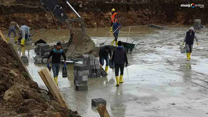 Diyarbakır'da depremzedeler için ilk etapta bin 22 konutun çalışması başladı