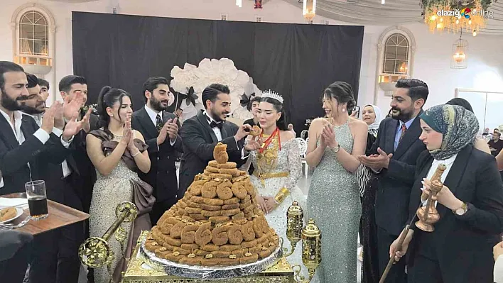Diyarbakır'da Düğün Pastası Yerine 21 Katlı Burma Kadayıf!