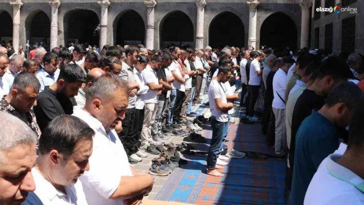 Diyarbakır'da İsmail Haniye için gıyabi cenaze namazı kılındı