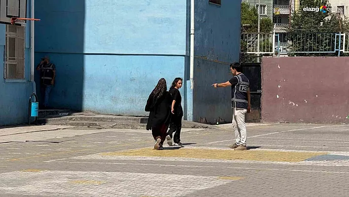 Diyarbakır'da kimliğini ve giriş belgesini unutan öğrenciler son anlarda yetişti