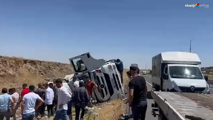 Diyarbakır'da kontrolden çıkan tır devrildi: 1 yaralı