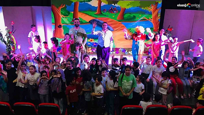 Diyarbakır'da Kur'an kursu öğrencilerine tiyatro şenliği