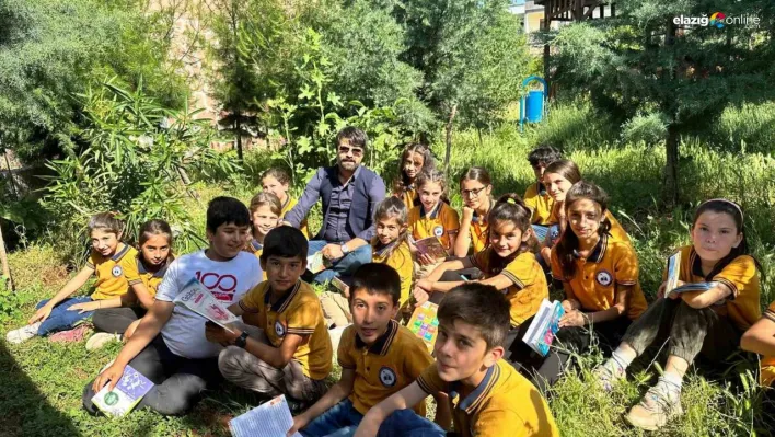 Diyarbakır'da okul müdüründen köy okuluna renkli dokunuş