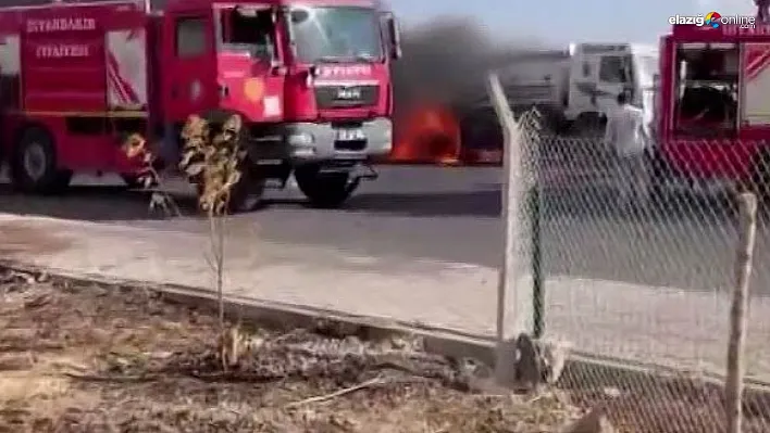 Diyarbakır'da seyir halindeki kamyon alev aldı