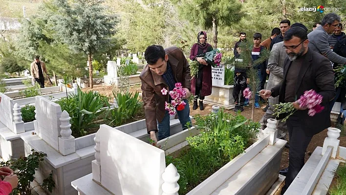 Diyarbakır'da terör örgütü PKK'nın katlettiği 5 sivil şehit törenle anıldı