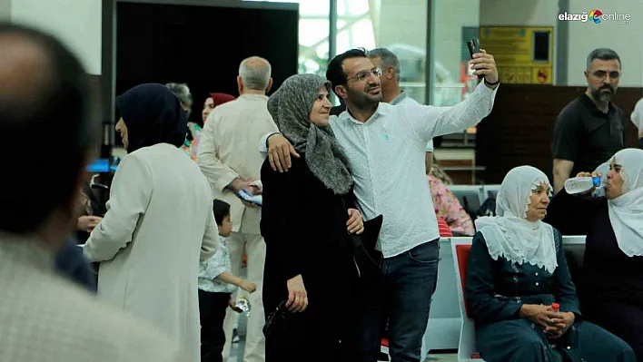 Diyarbakır'dan kutsal topraklara ilk hac kafilesi uğurlandı