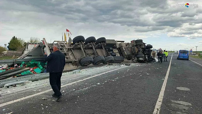 Diyarbakır-Şanlıurfa yolunda sebze yüklü kamyon devrildi: 1 ölü