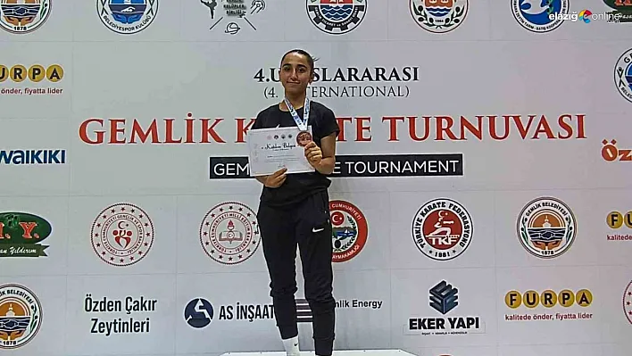 Diyarbakırlı sporcu Nazlı Bozkurt'tan bronz madalya