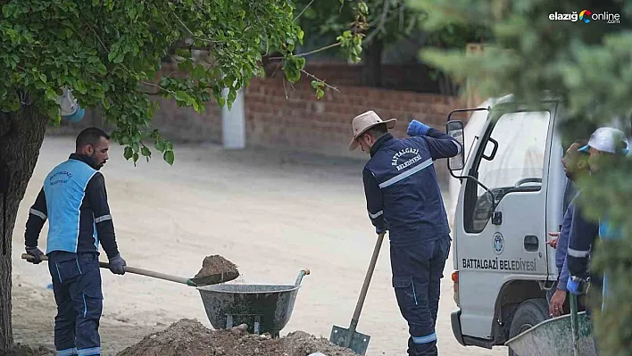 Dolamantepe Mahallesi'nde park ve yol düzenlemesi