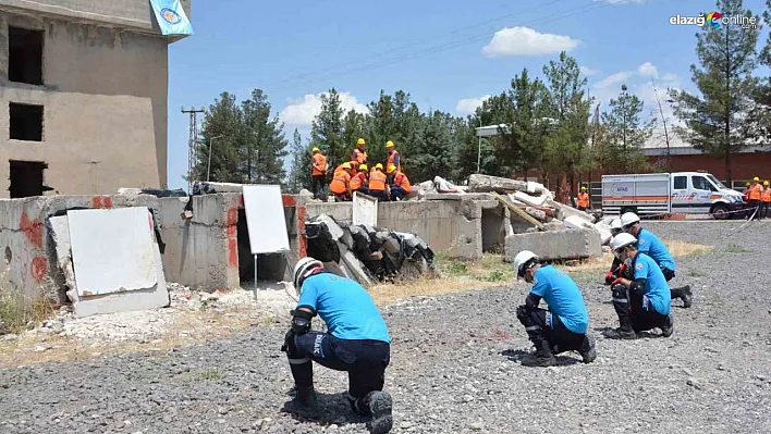 DÜAK'tan gerçeği aratmayan tatbikat