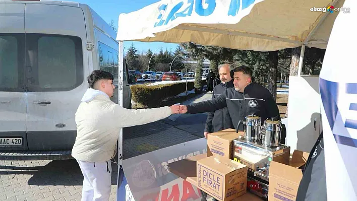 Elazığ Belediyesi, MSÜ Adaylarını Yalnız Bırakmadı: Çay, Çorba ve Emanet Hizmeti!