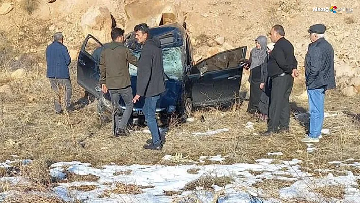 Elazığ-Bingöl Karayolunda Kaza: Takla Atan Otomobilde 2 Yaralı!