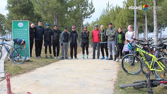 Bisiklet tutkunlarından en anlamlı tur