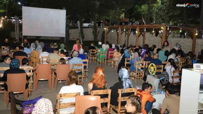 Sinema tutkunlarına müjde! Harput'ta 'Açık Hava Sinema Günleri' başladı