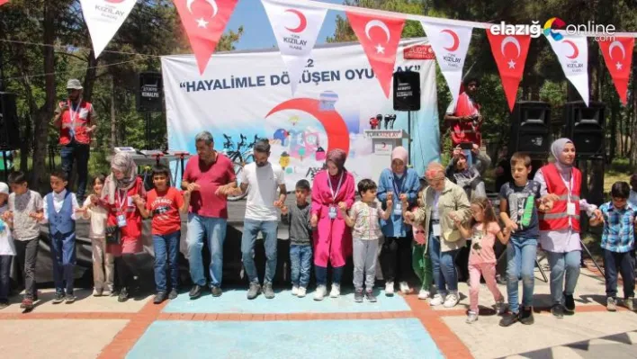 Dereceye giren öğrenciler ödüllendirildi