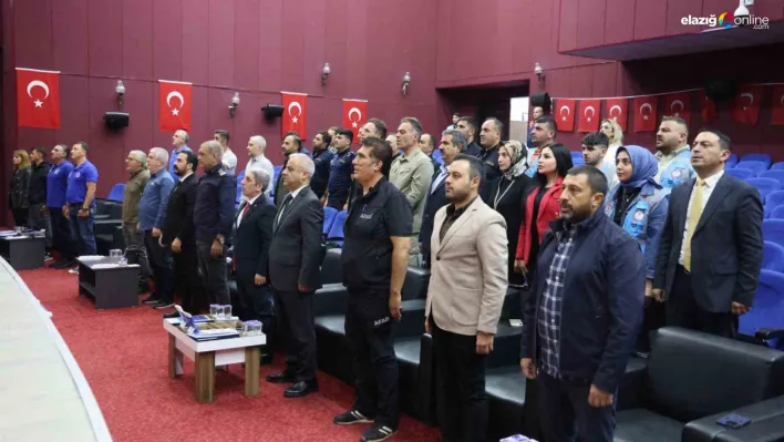 Elazığ'da arama kurtarma personeline su altı eğitimi: Hayati müdahaleler için ilk adım!