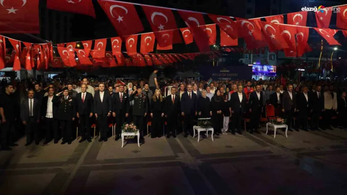 15 Temmuz anısına Elazığ'da düzenlenen program duygu dolu anlar yaşattı