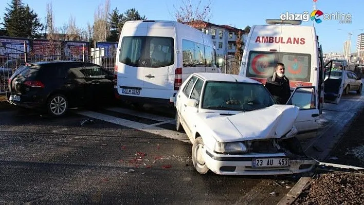 Elazığ'da 18 aracın karıştığı zincirleme kaza