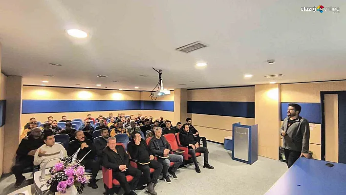 Elazığ'da 140 Ambulans Sürücüsüne Güvenli Sürüş Eğitimi!