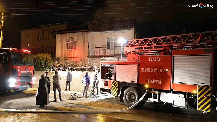 2 katlı evin çatısında yangın!