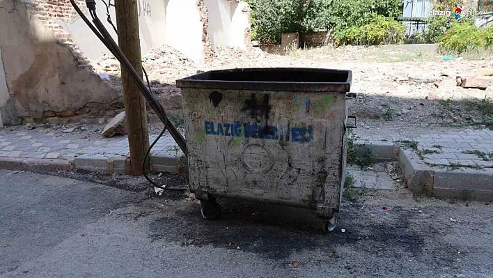 Çöpte Bebek Şoku! Elazığ Kültür Mahallesi'nde Vicdanları Sızlatan Anlar!