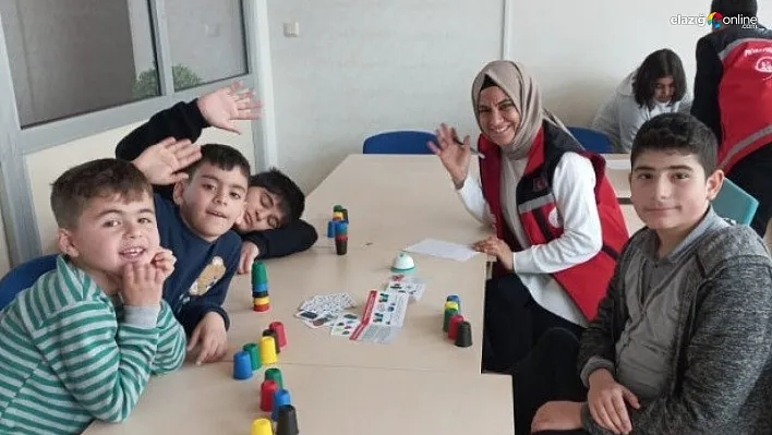 Elazığ'da depremzede çocuklara yönelik etkinlikler sürüyor