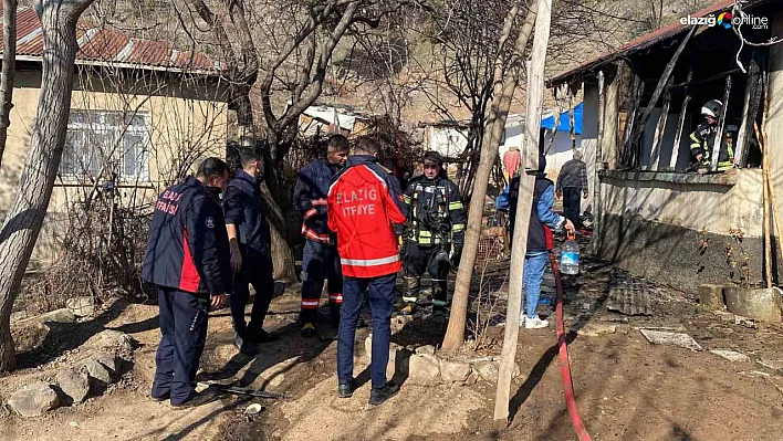 Elazığ'da Ev Yangını! Anne ve Kızı Son Anda Kurtuldu!