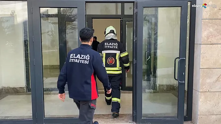 Rüstempaşa Mahallesi'nde Yangın Paniği: Mutfağı Bir anda Alevler Sardı!