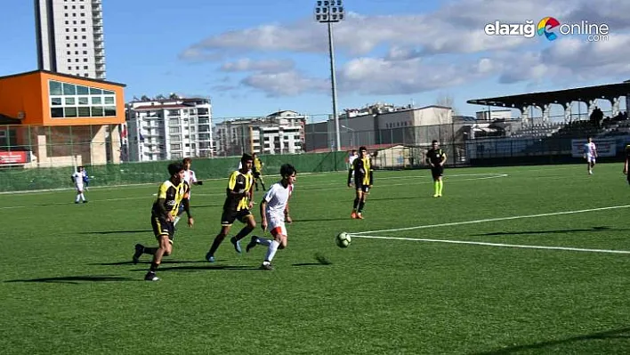 Okul Sporları Gençler Futbol Grup Müsabakaları tamamlandı