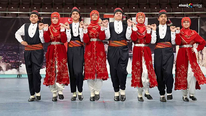 Yöresel Renkler Elazığ'da Buluştu: 5 İlden 400 Öğrenci Kıyasıya Yarıştı!