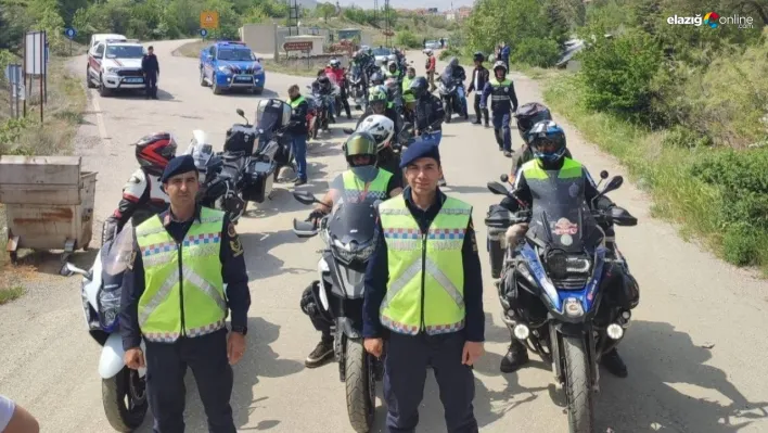 Jandarma, motosiklet sürücülerini bilgilendirdi