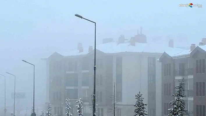 Elazığ'da Kar Yağışı Sonrası Yoğun Sis! Sürücüler İçin Zor Anlar