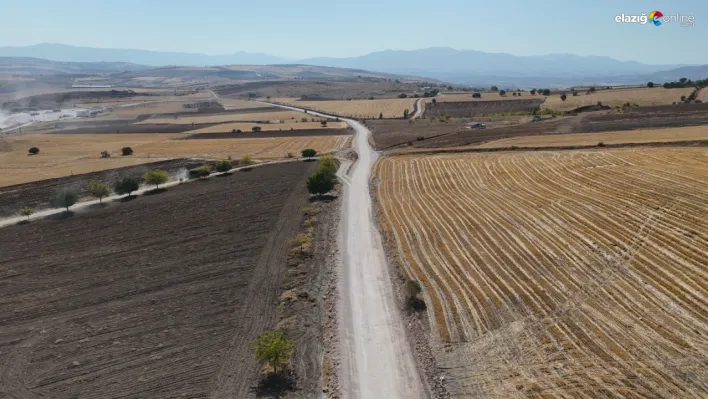 Elazığ'da Köy Yolları İyileştiriliyor: Tepeköy-Tohumlu Yolu Asfalt İçin Hazır!